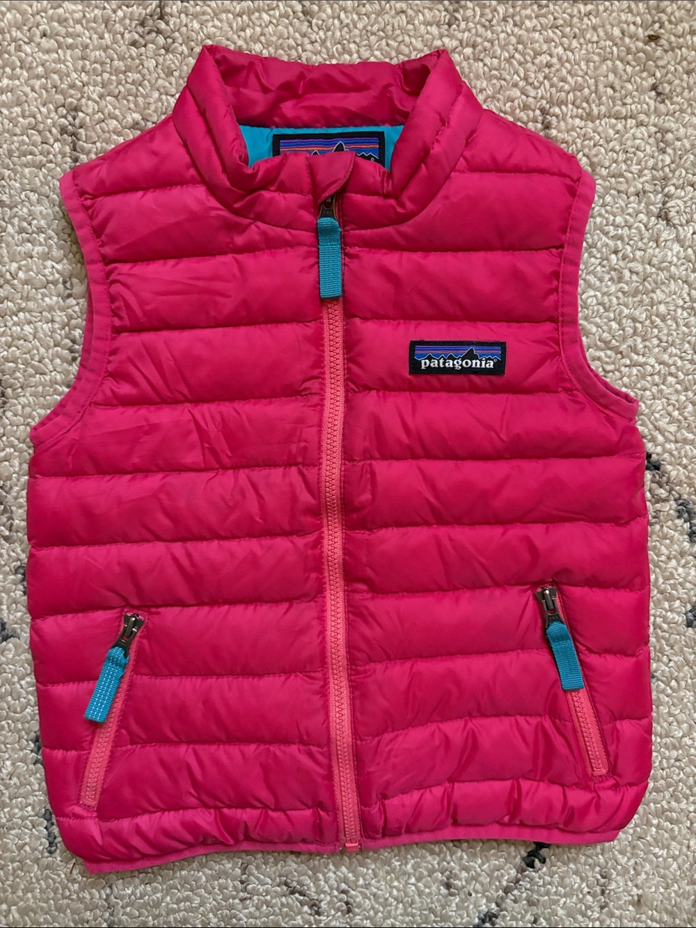 Patagonia Kids puffer vest (2T )